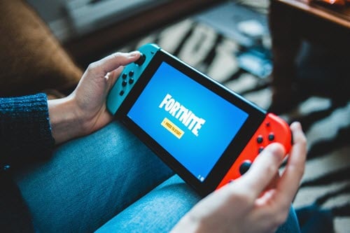 Learning English with the power of games | Singit