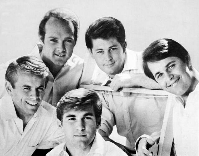Learn English singing with The history of boy bands | Singit