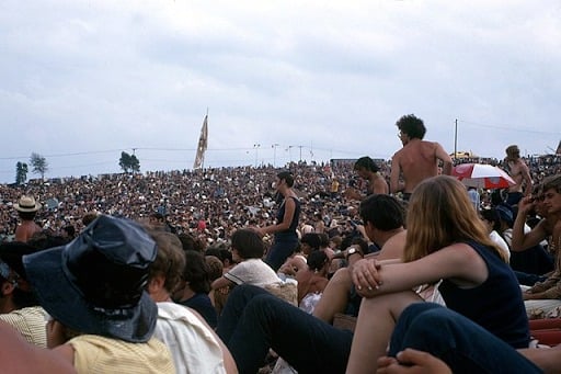 Learn English online with the Woodstock lineup | Singit