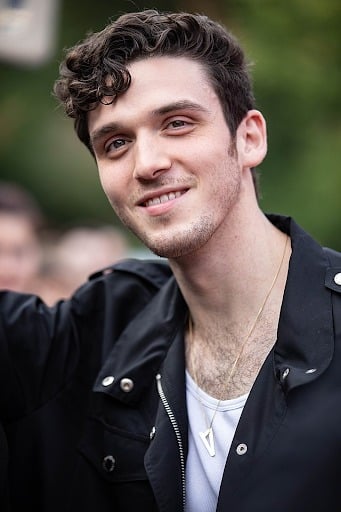 Learn English with Lauv - Learn English with the song I Like Me Better by Lauv | Singit
