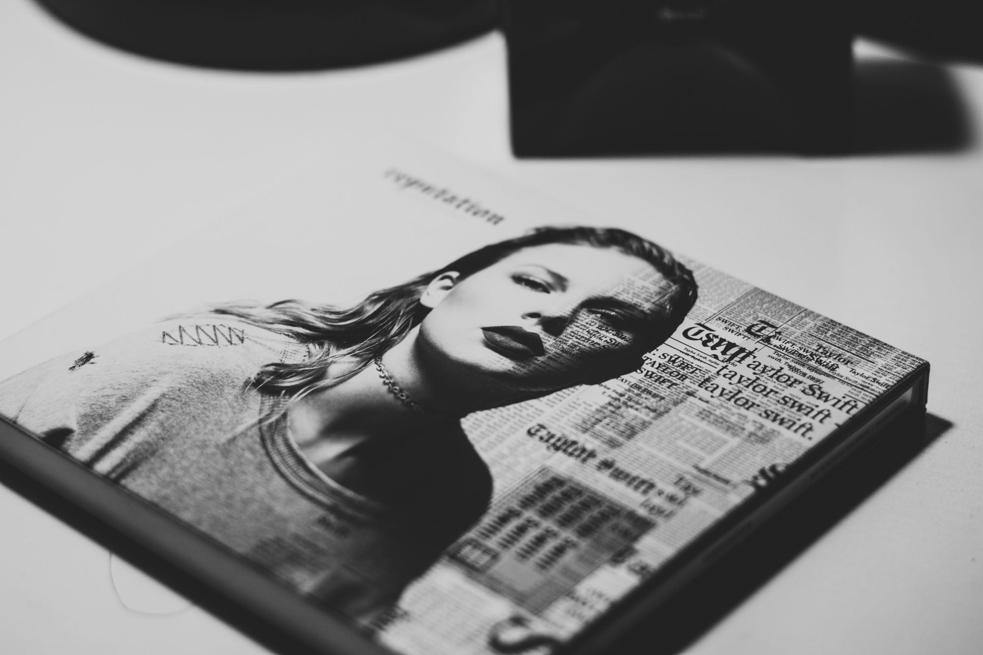 Taylor Swift: The Iconic Pop Sensation | Singit